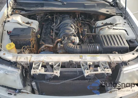 2008 Chrysler 300C из США, поврежденный, VIN 2C3KA63H38H120204